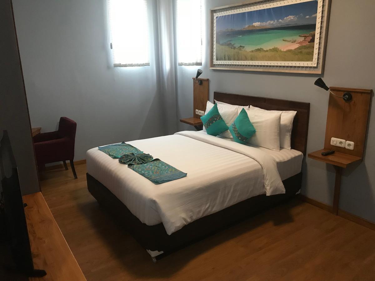 Wae Molas Hotel ลาบวนบาโจ ภายนอก รูปภาพ